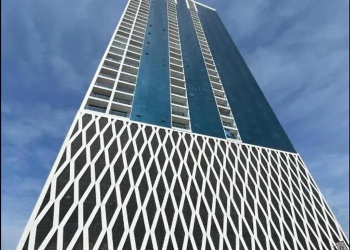 Oasis Tower Family Apartment 3004
