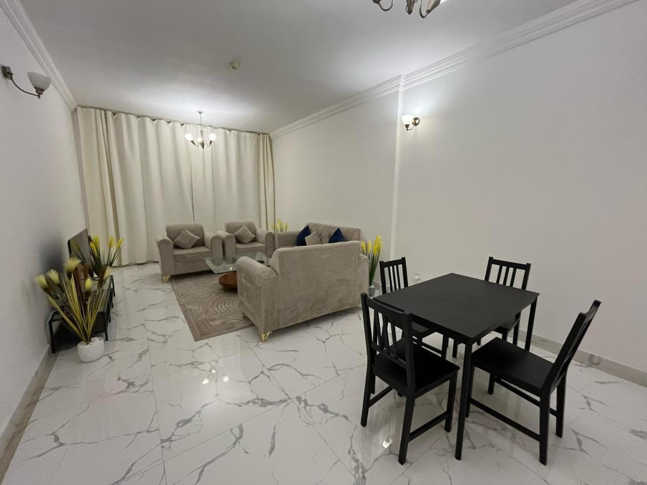 Appartement Oasis Tower Family 3004 Ajman
